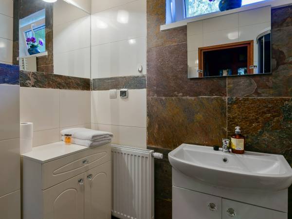 Łazienka do pokoju nr 1 - apartamentu