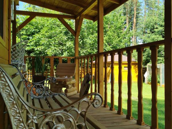 Dom nad jeziorem Gim