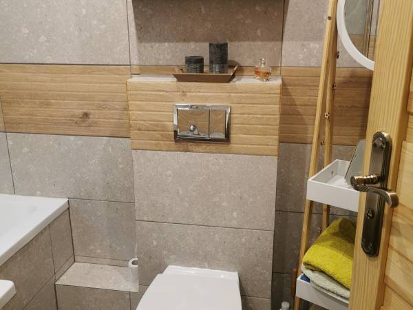 Dom nad jeziorem Gim