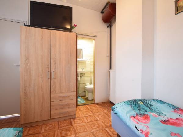 pokój 3 osobowy z łazienką 