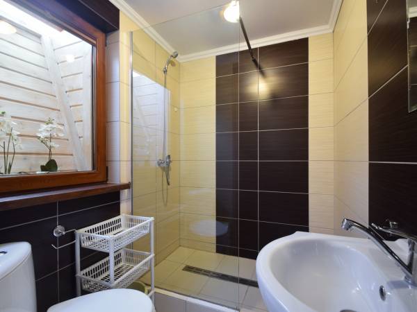  Domki i pokoje Babilon