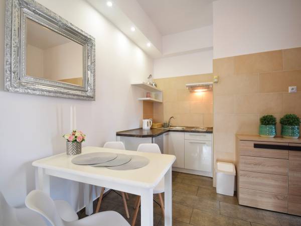  Domki i pokoje Babilon