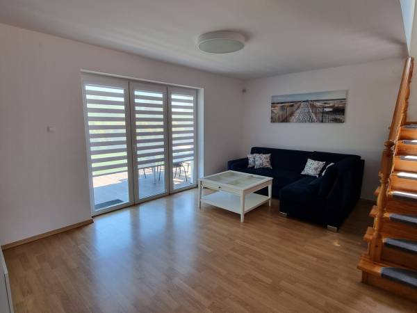 Prawa strona - pokój dzienny