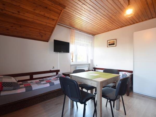 pokój 4 os z balkonem