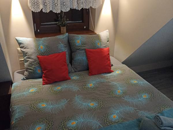 sypialnia z balkonem 