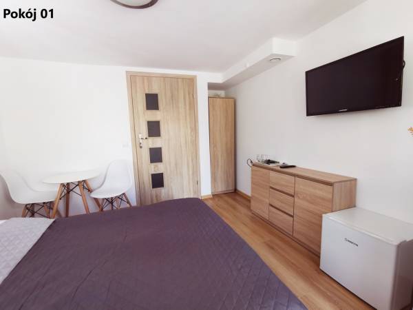 Pokój dwuosobowy z łazienka nr 01