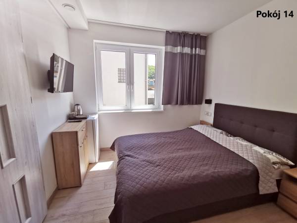 Pokój dwuosobowy nr 24 z łazienka