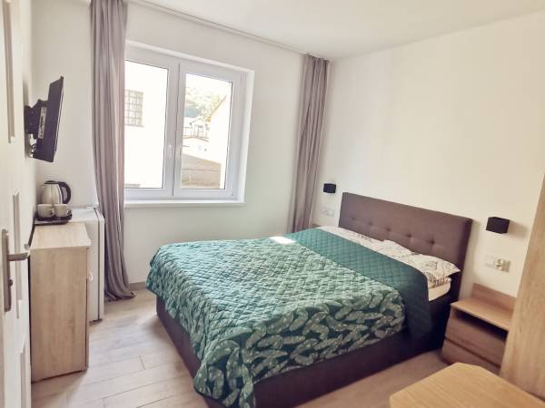 Pokój dwuosobowy z łazienka nr 14