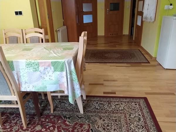 Salon z widokiem na korytarz