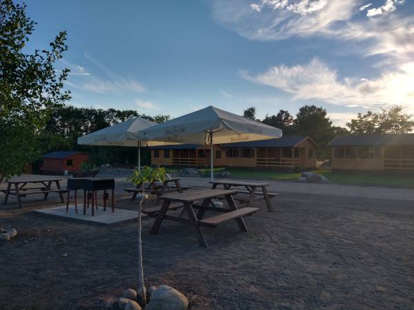 Dom Wczasowy Pięciu Pomostów i Nad Drawskim