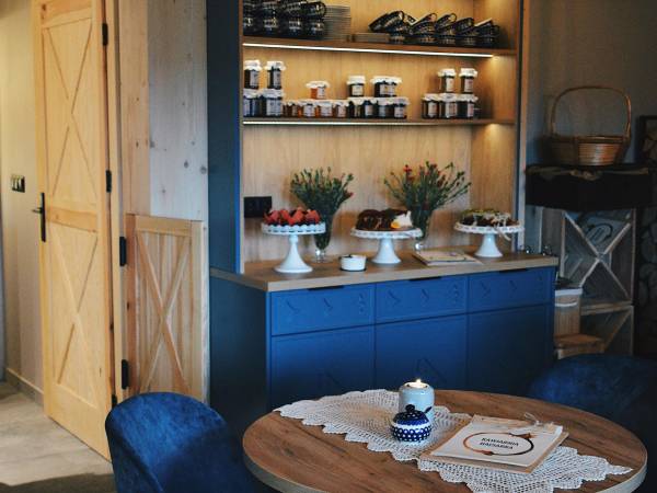 Chaty Wichrowe Wzgórze