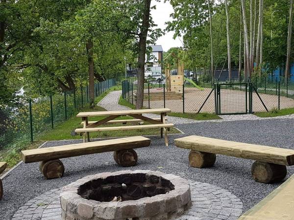 Rekreacja z paleniskiem