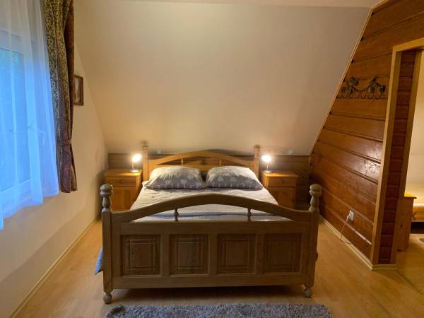 Sypialnia na piętrze 4 osobowa