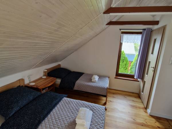 "KWATERA POD TRZYDZIESTKĄ"