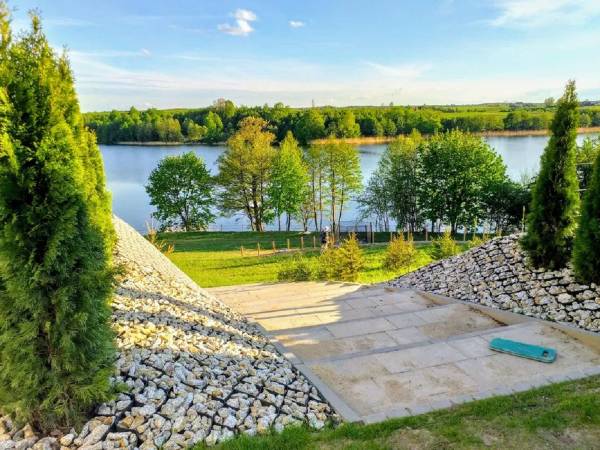 Domki nad Jeziorem BASEN SAUNA JACCUZI prywatny pomost