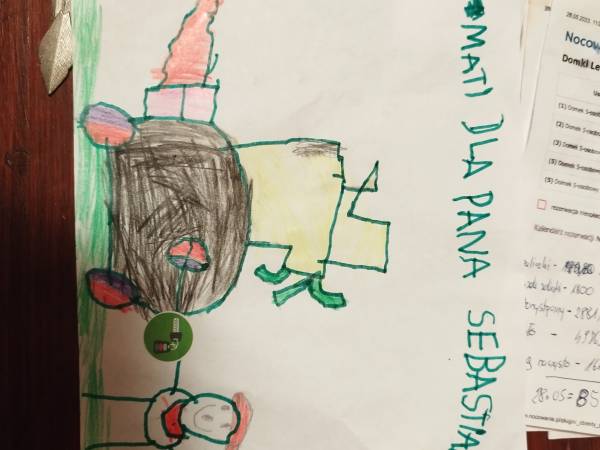 Mati auto wymiata,czapka jest i ten łańcuch.Dziekuje bardzo