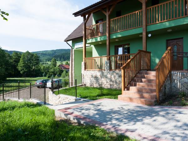 Dom noclegowy "POD MNICHEM"