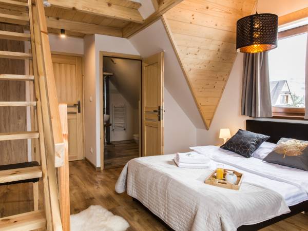 Willa Chwost Pokoje i Apartamenty