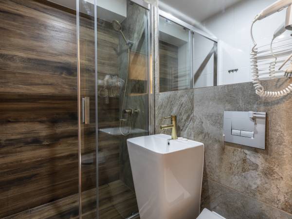 Willa Chwost Pokoje i Apartamenty