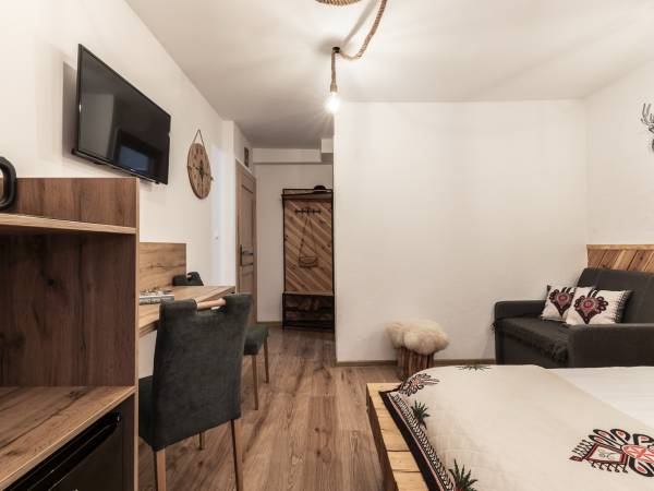 Willa Chwost Pokoje i Apartamenty