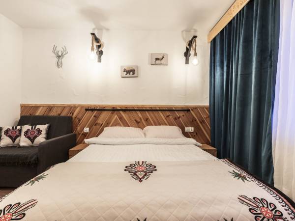 Willa Chwost Pokoje i Apartamenty