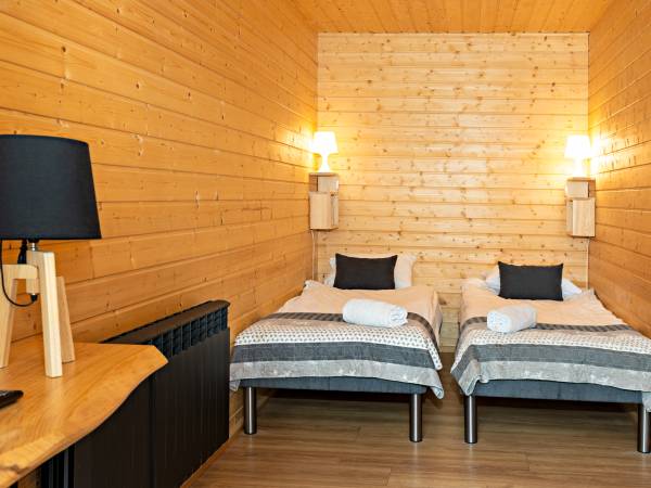 Sypialnia nr 2 obok kuchni/4os..