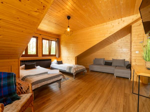 Sypialnia nr 3 na piętrze/4os.