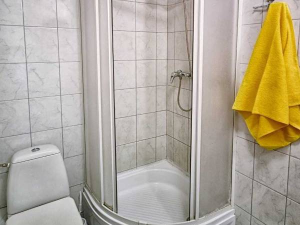 Łazienka w pokoju 2-osobowym na piętrze