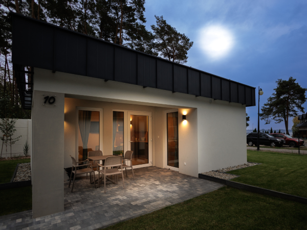 domek wieczorową porą