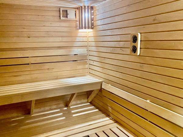 Domki WESTERN HOUSE Giżycko Fuleda Sauna Jacuzzi Kominek