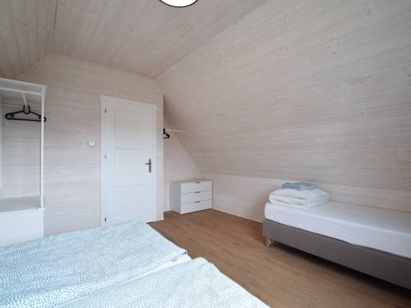 Domek piętrowy -sypialnia II