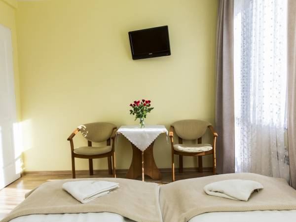 Gabi Cocktail Bar i wynajem pokoi