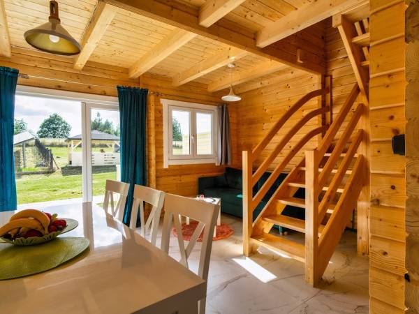 Domek 6 -osobowy Lux