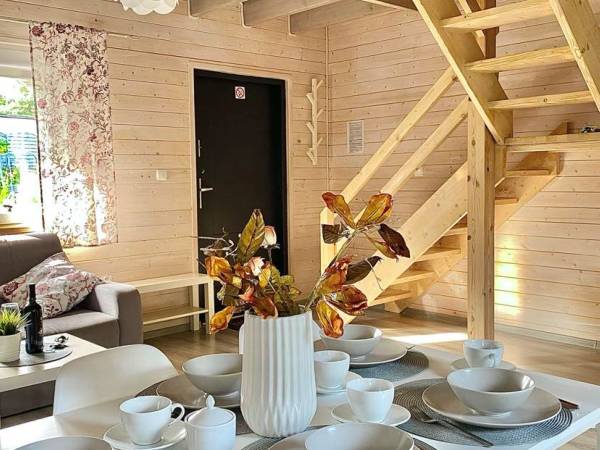 domek dwupoziomowy - salon