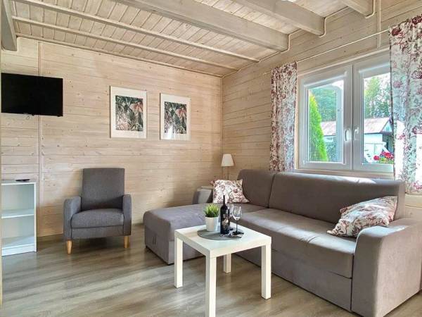 domek dwupoziomowy - salon 