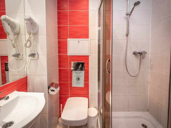 Hostel 70s and Apartmenty Queen