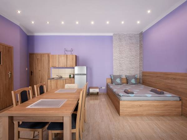 Hostel 70s and Apartmenty Queen