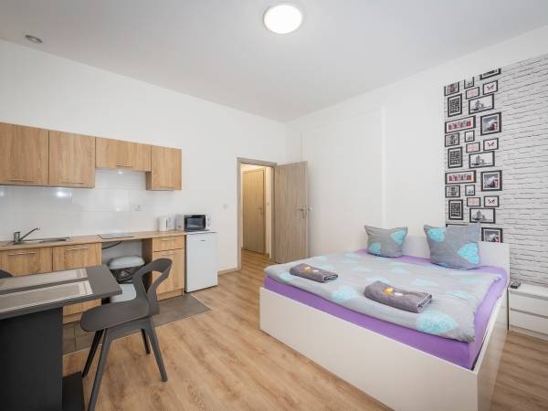 Hostel 70s and Apartmenty Queen