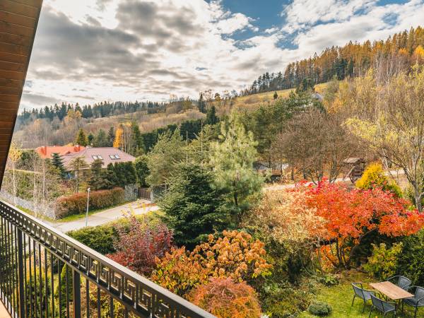 Widok z balkonu pokoju 5 osobowego