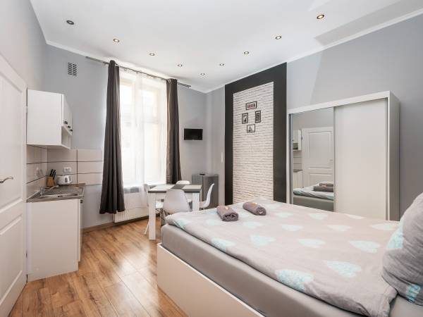 Hostel 70s and Apartmenty Queen