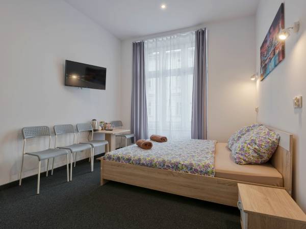 Hostel 70s and Apartmenty Queen