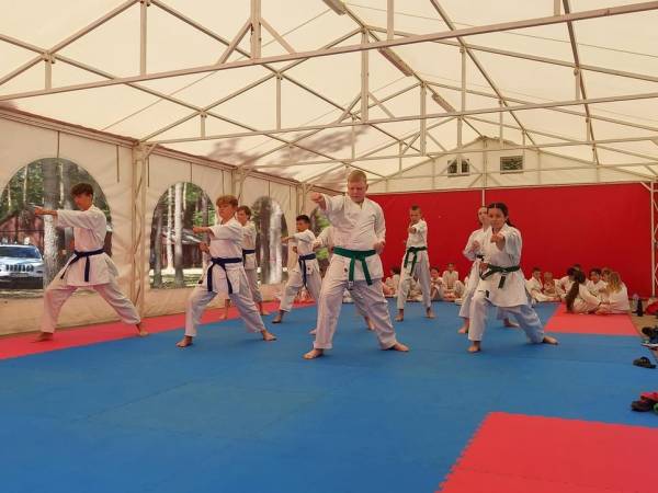 Ośrodek Wypoczynkowy Waszeta - wczasy, grupy na Mazurach 