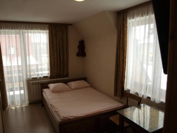 Pokój 2-osobowy z łazienką i aneksem 