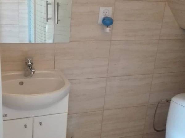 Szary 6 os bliźniak łazienka