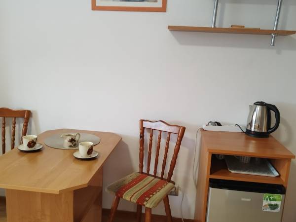 pokój dwuosobowy z balkonem