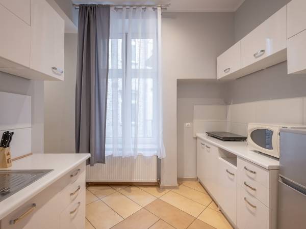 Hostel 70s and Apartmenty Queen