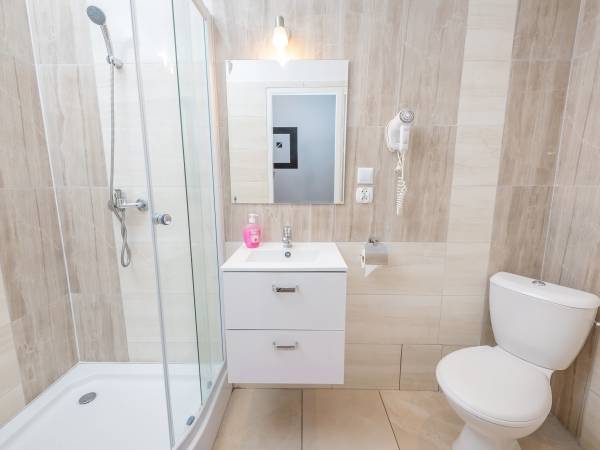 Hostel 70s and Apartmenty Queen