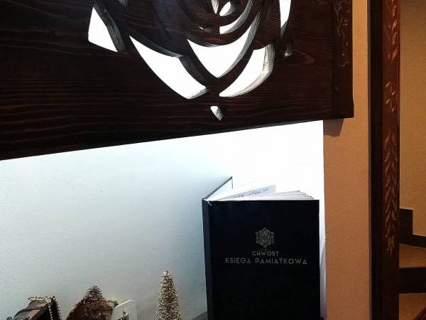 Willa Chwost Pokoje i Apartamenty