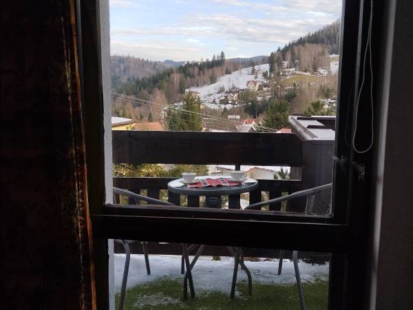 Pokój 2 osobowy z aneksem i balkonem, 2 piętro