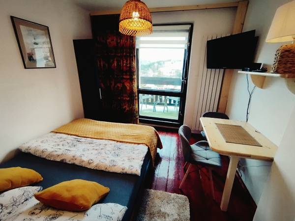 Pokój 2 osobowy z aneksem i balkonem, 2 piętro